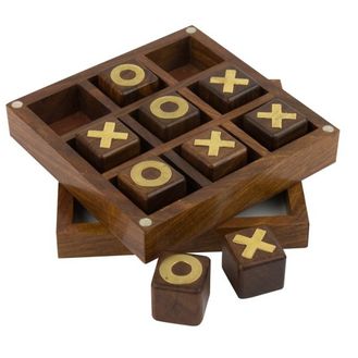 Naval Style Noughts &amp; Crosses Game