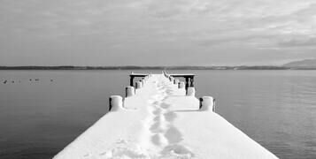 black-and-white-boardwalk-boat-bridge-276425